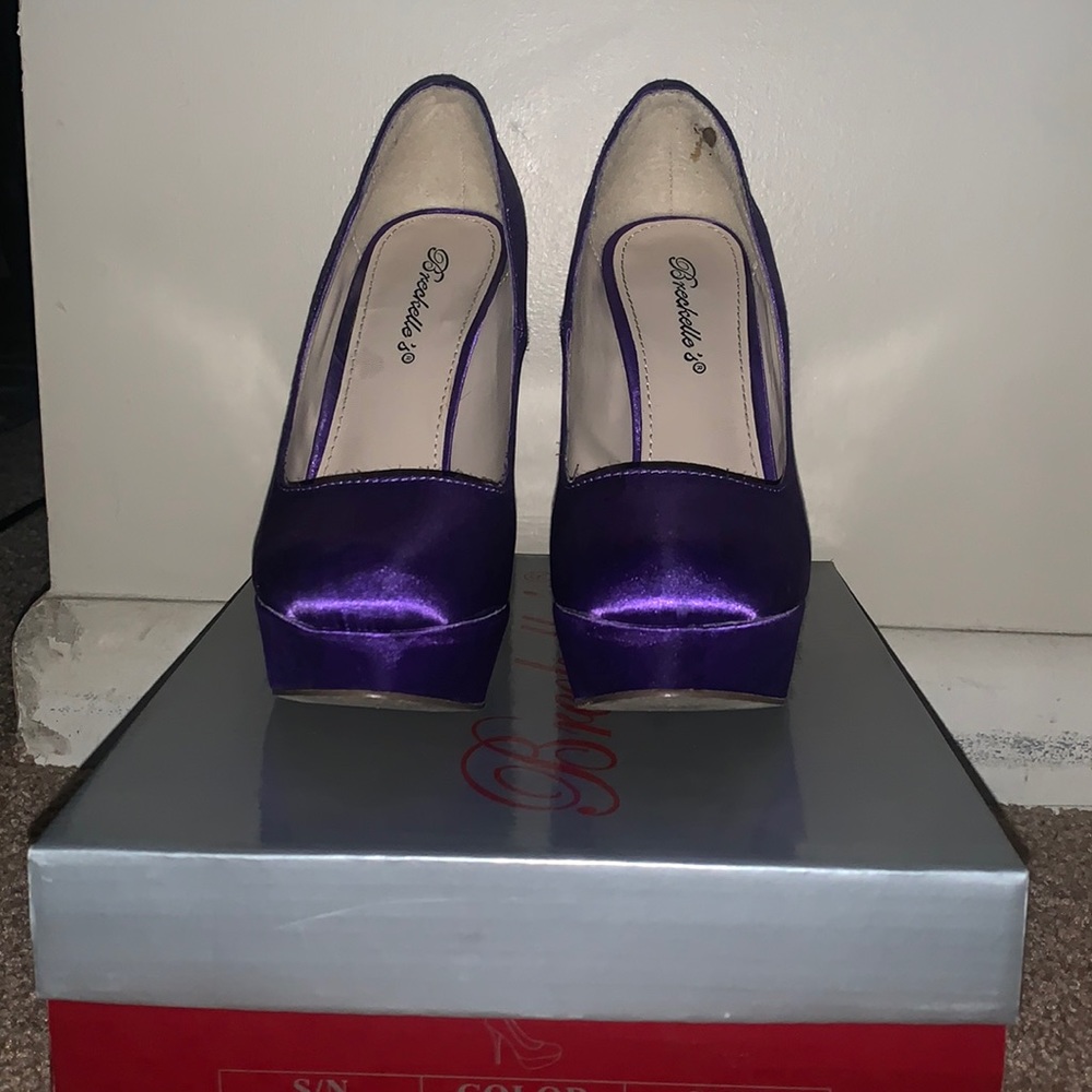 Purple Pumps